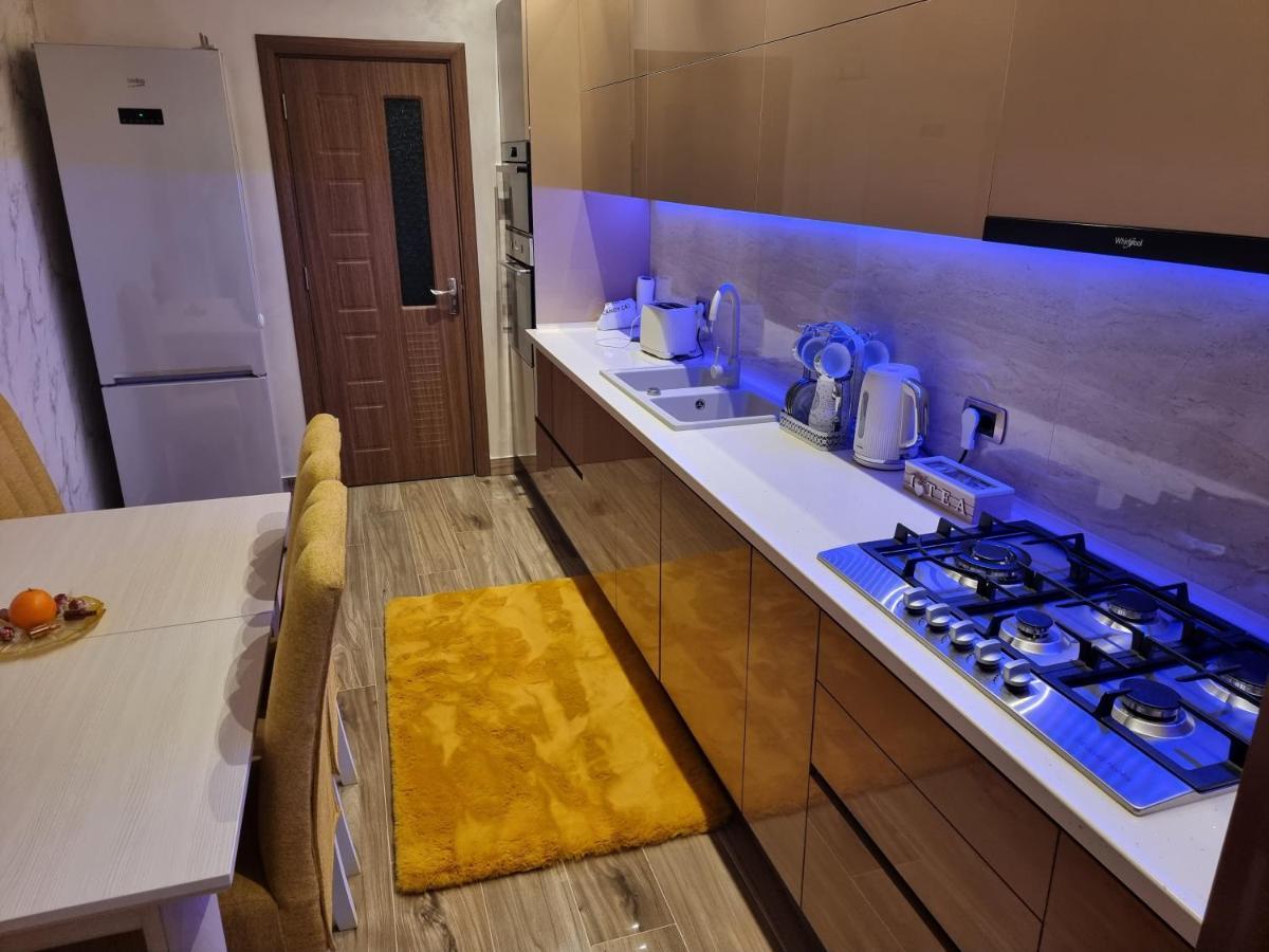 Charlise Apartament *